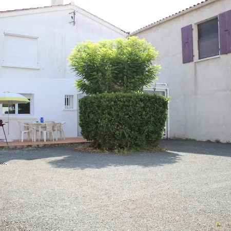 Maison 3 Pieces Proche Port La Cotiniere, Terrasse - Fr-1-246A-31 *